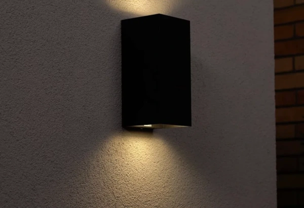 Wall light Eremitana black