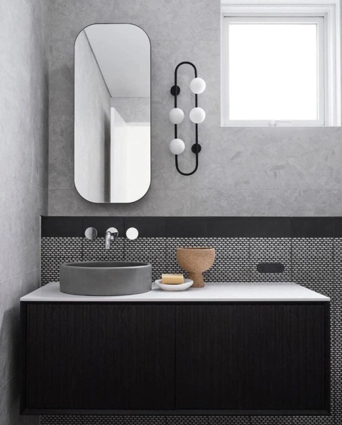 Wall light Bach Large G9 H78 BLK Wall light Bach Large G9 H78 BLK