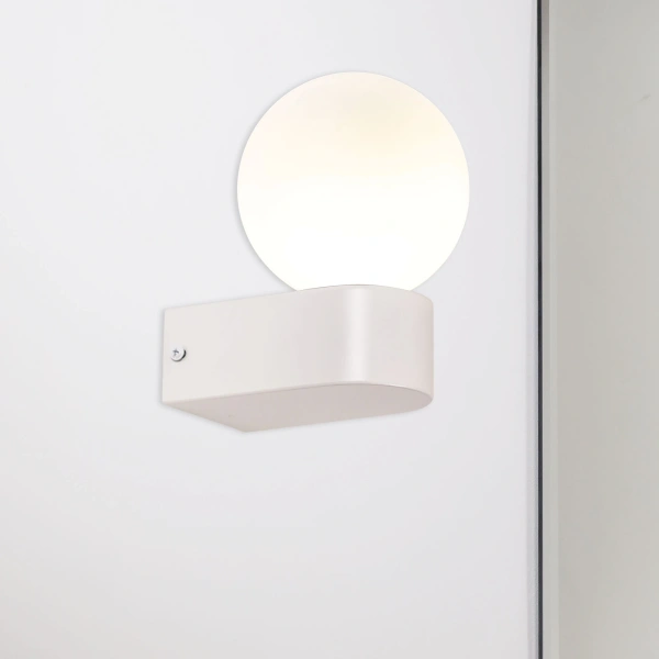 Wall light Minne G9 IP44 WHT