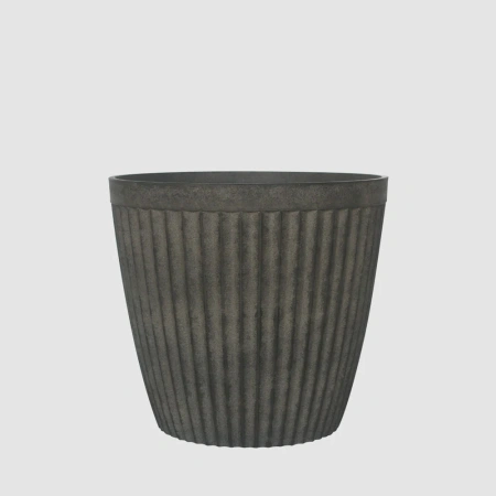 Elwood Set of 2 Tall Planters Black