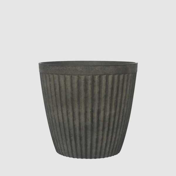 Elwood Set of 2 Tall Planters Black