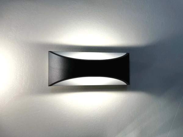 Wall light Wells 12W LED CCT BLK