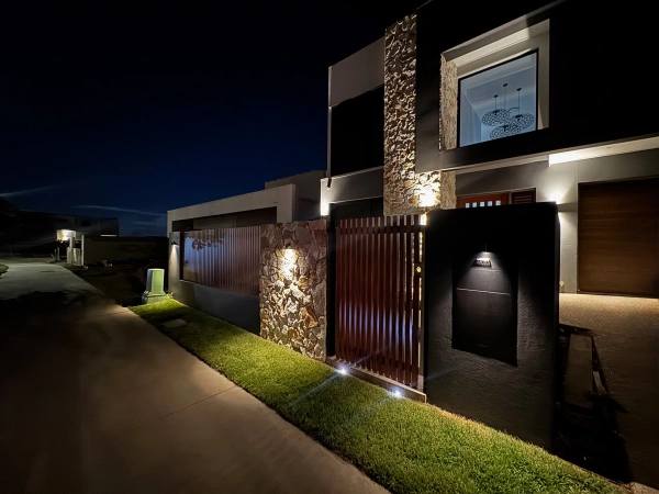 Wall light Mini Tivah BLK Fixed Down HV1127MR11NW IP65